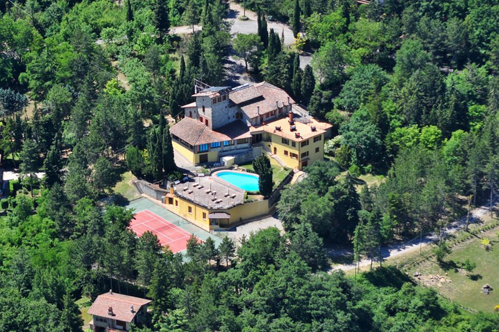 La Torre Ai Mari Hotel Sarteano Exterior photo